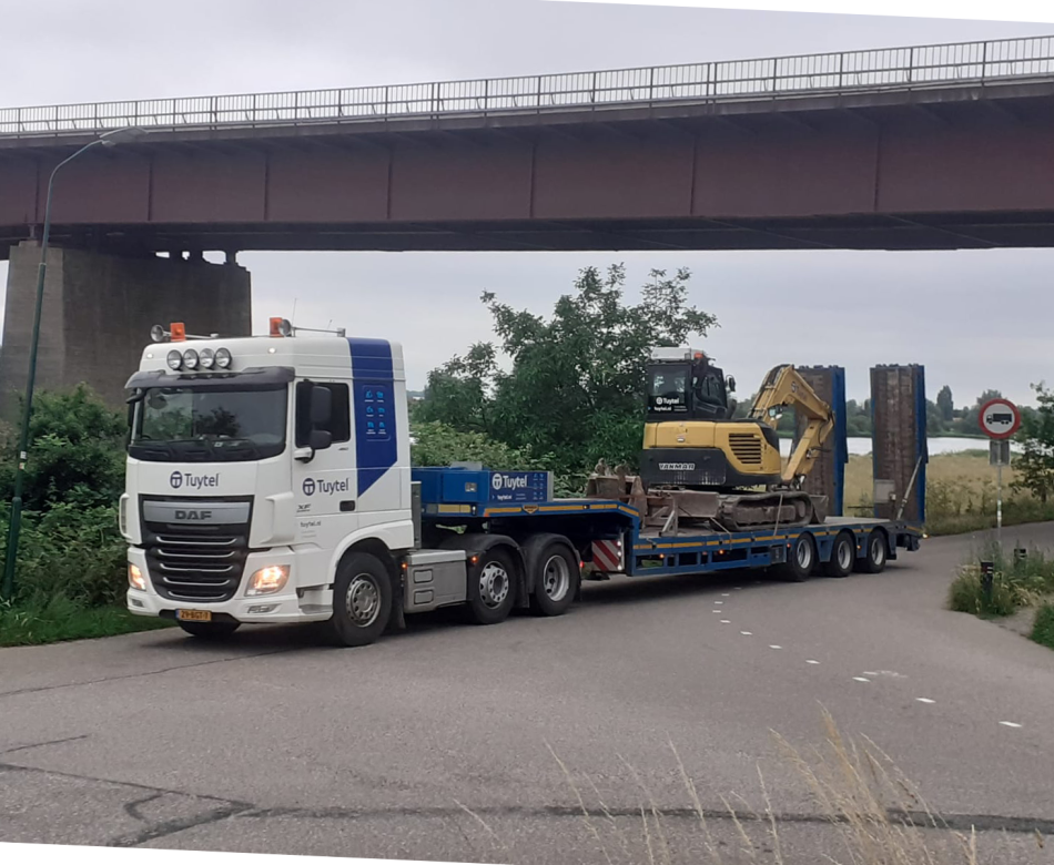 WhatsApp Image 2021-10-28 at 13.59.05_tilt