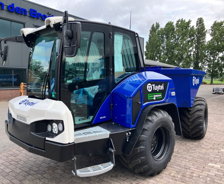 WhatsApp Image 2025-06-04 at 10.46.14 (1)