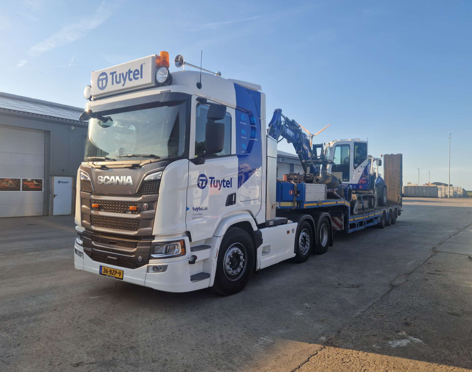 WhatsApp Image 2025-08-20 at 15.26.03