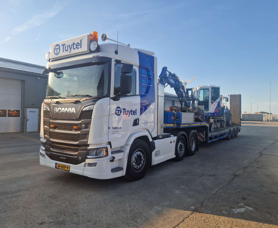 WhatsApp Image 2025-08-20 at 15.26.03