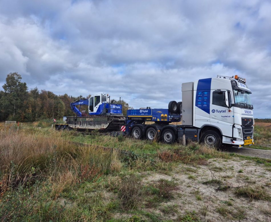 WhatsApp Image 2025-10-13 at 12.03.03