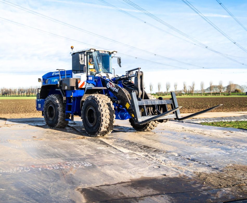 WhatsApp Image 2025-12-05 at 14.26.12 (2)